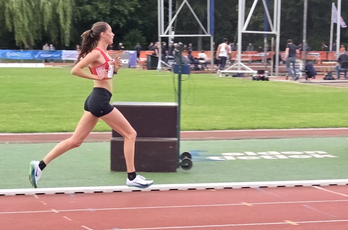 Lizzy Pons 4e allertijden op 10.000 meter