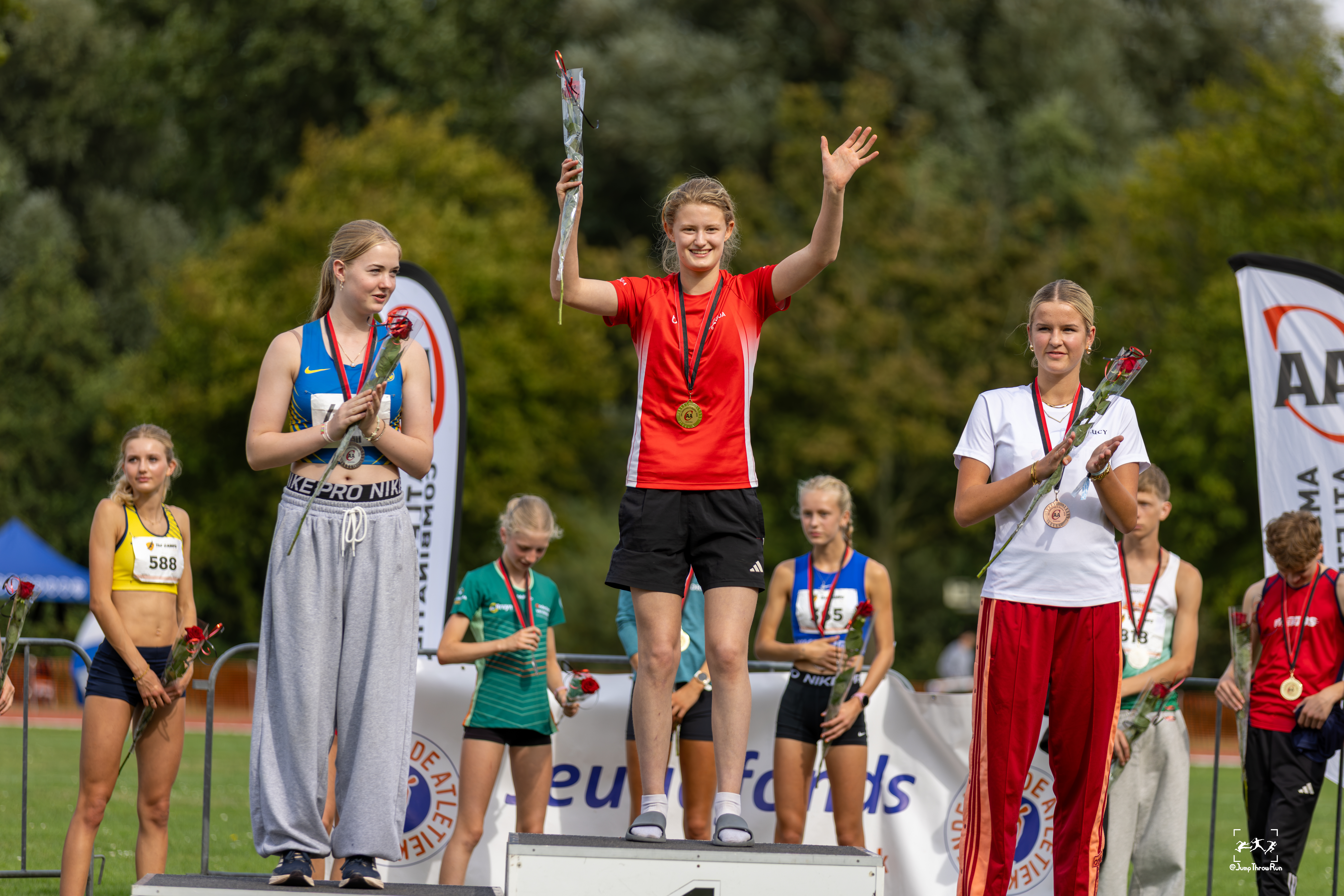 Goud en brons voor Cynthia en brons voor Fennegien bij C-spelen